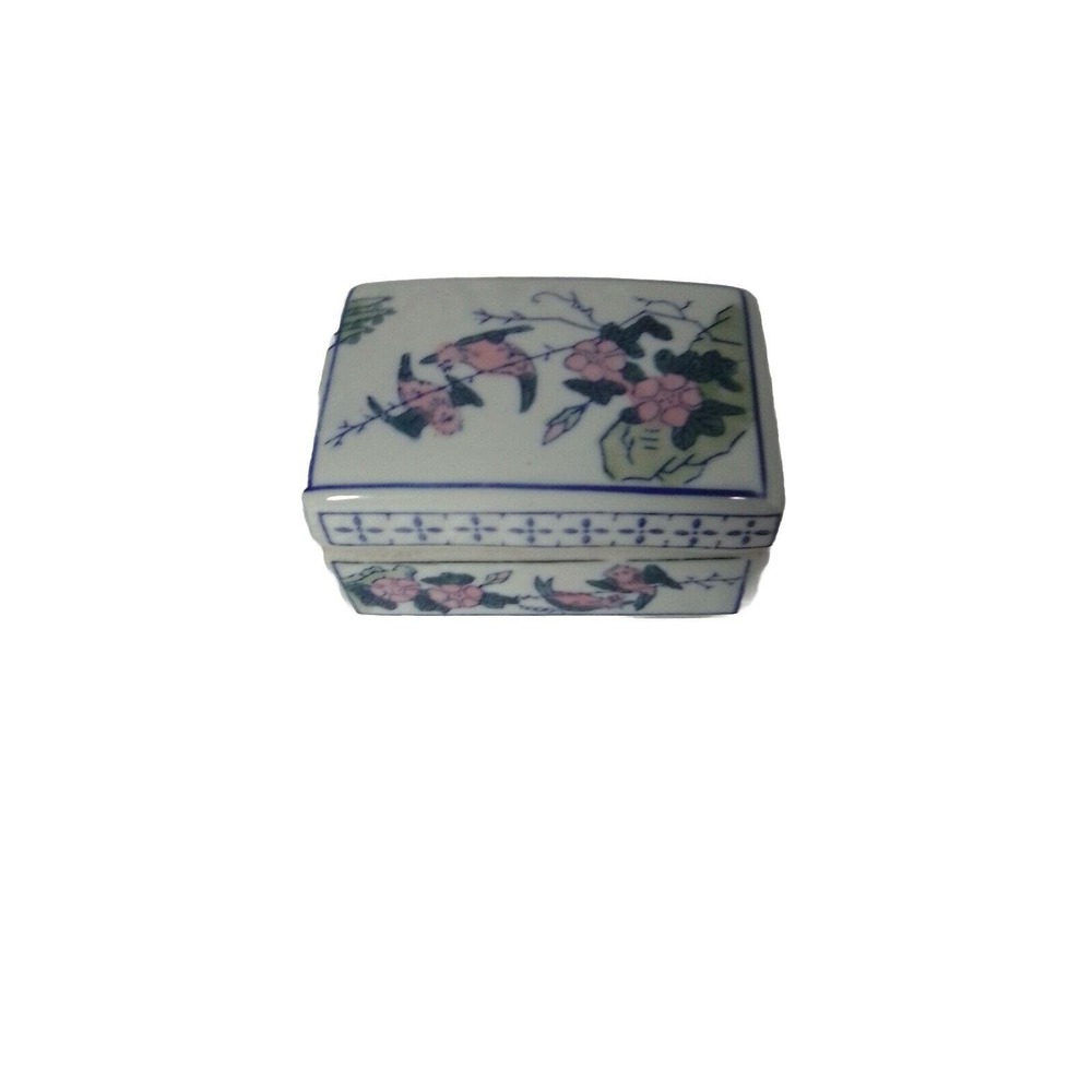 Blue White Chinese Porcelain Ceramic Pink Lidded Trinket Tooth Fairy Box